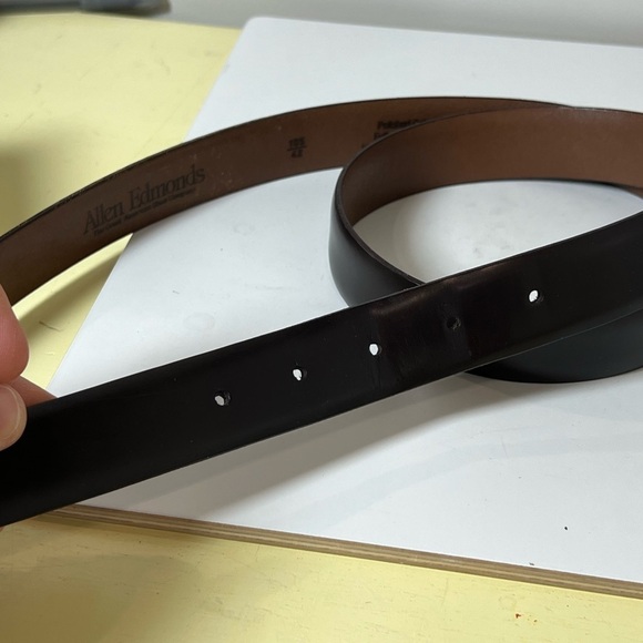 Allen Edmonds Size 42 Made in USA Cobbler Leather Soft Black Belt Brass Buckle - Picture 10 of 11